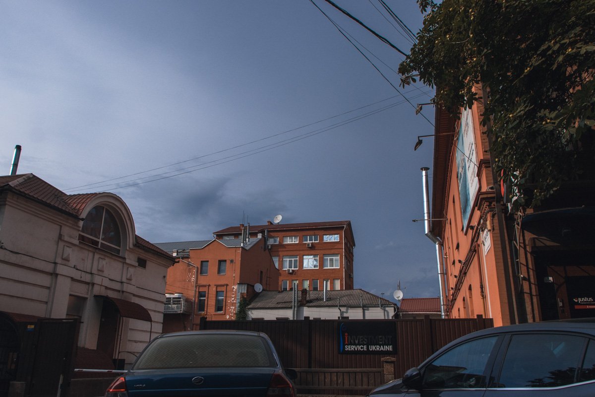 И все слова прозвучали, но звучали не для меня