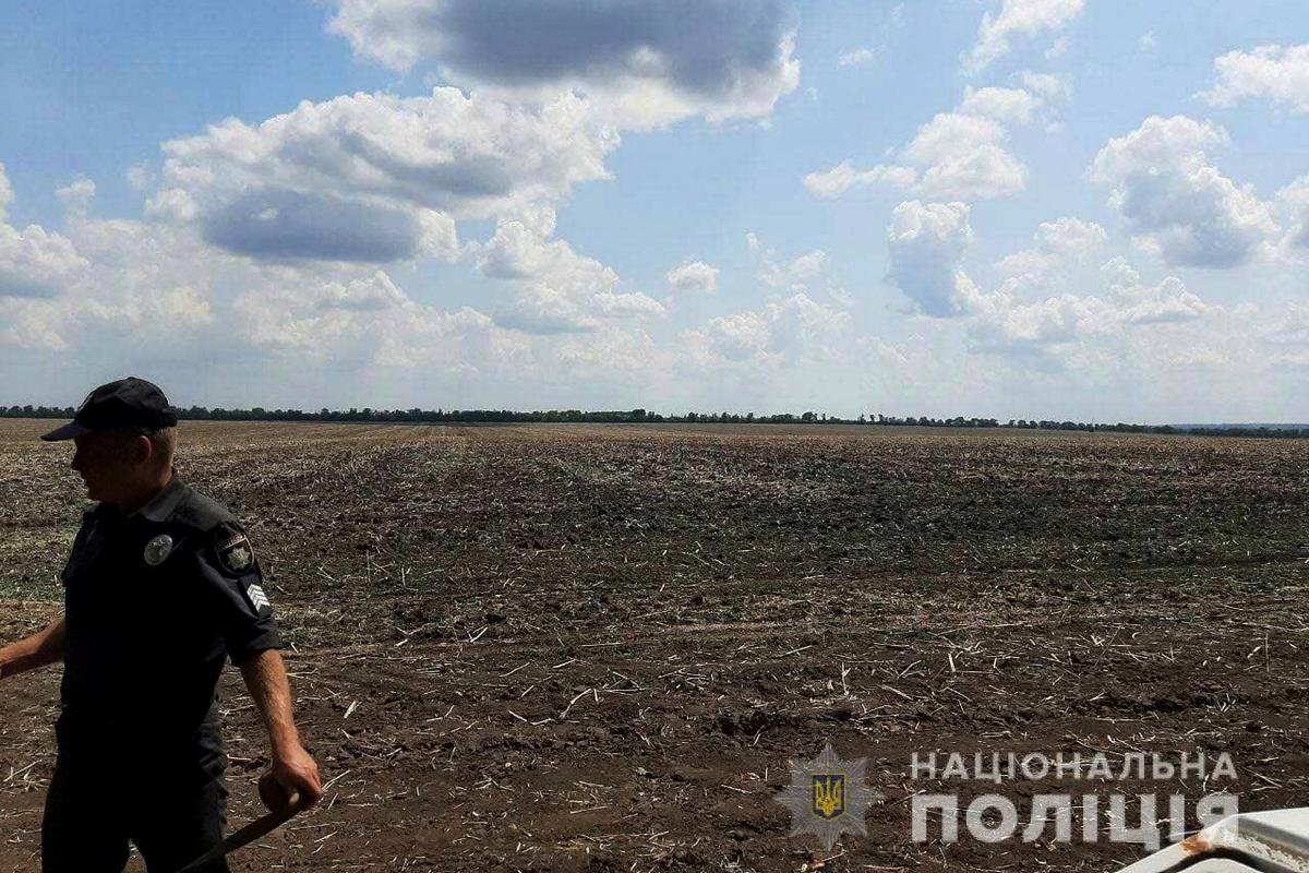 В тот вечер девушка вместе с другом возвращались домой на машине В тот вечер девушка вместе с другом возвращались домой на машине