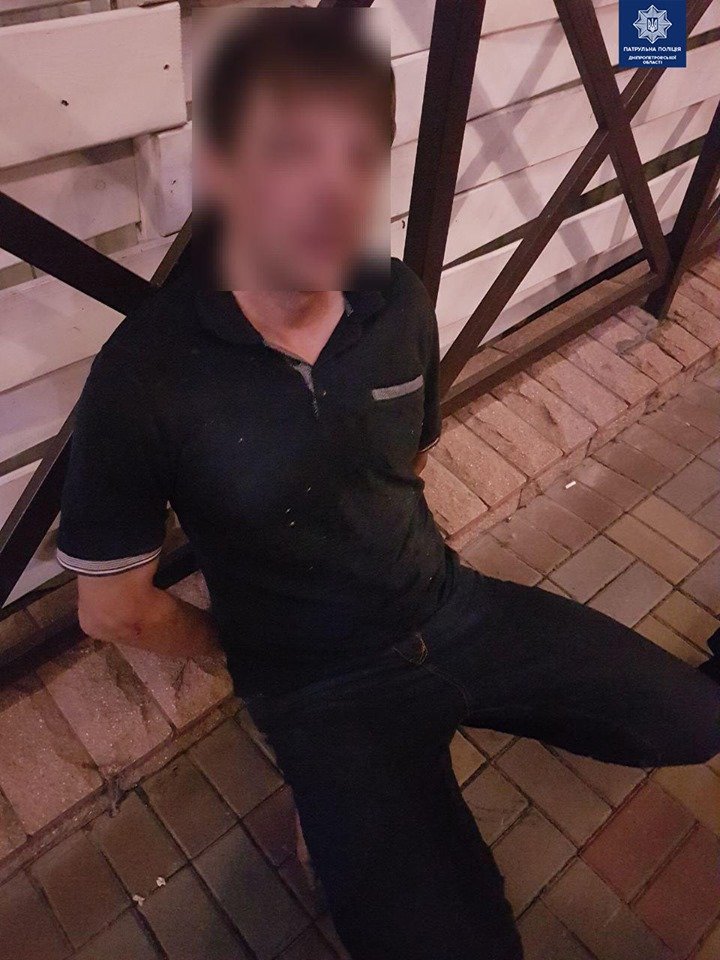 45-летнего воришку задержали и доставили в райотдел 45-летнего воришку задержали и доставили в райотдел