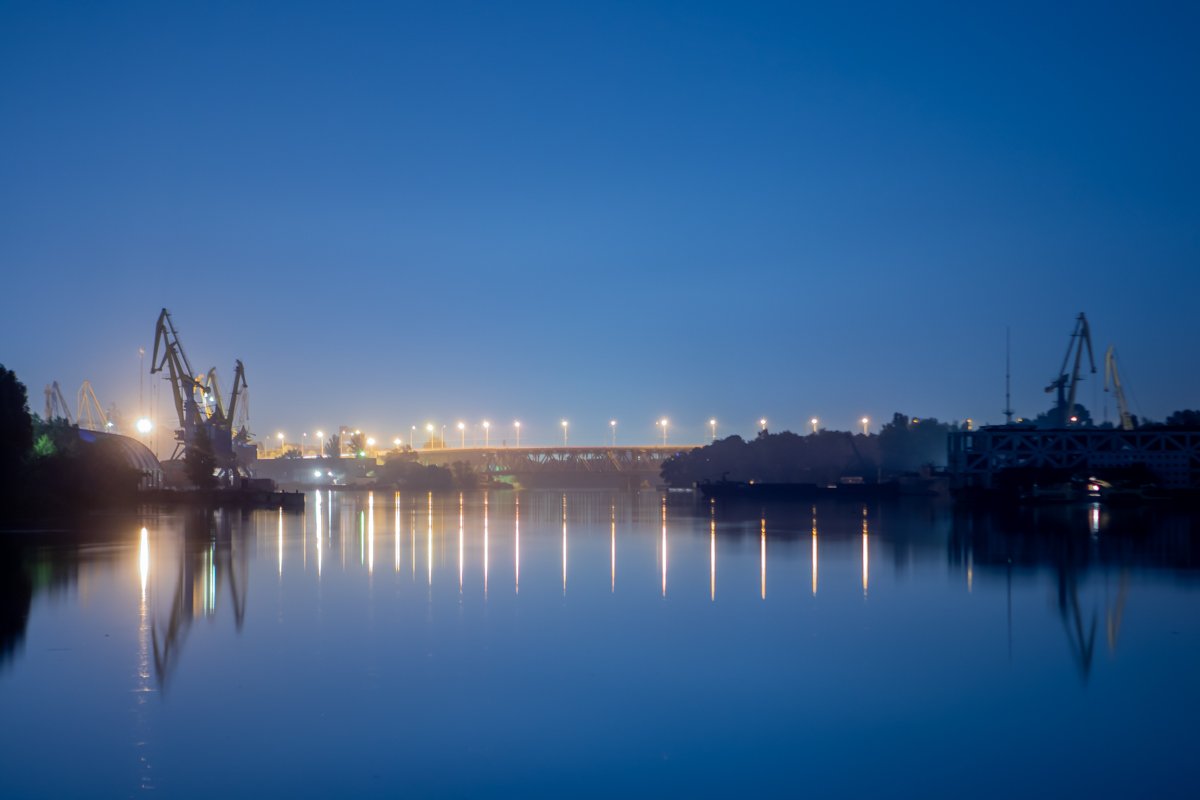 Каждый уголок города прекрасен по-своему Каждый уголок города прекрасен по-своему