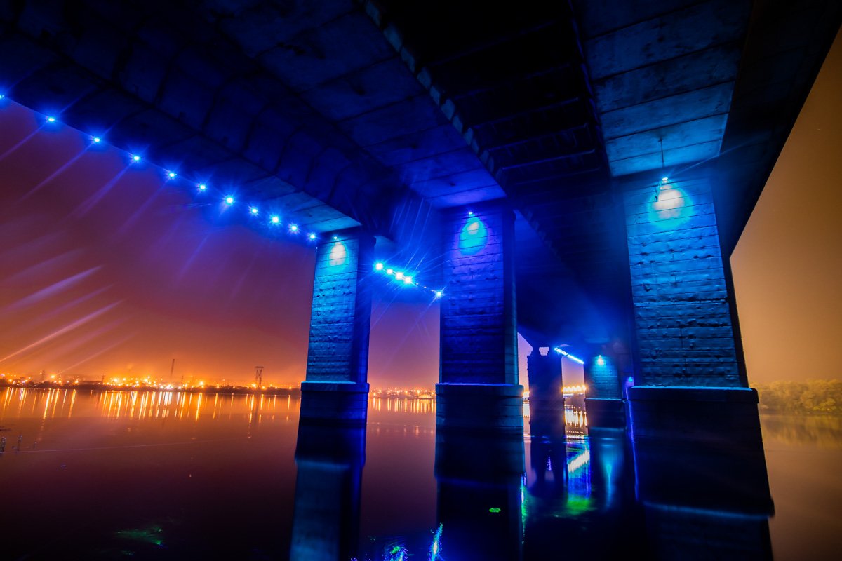 Из-под Кайдакского моста открывается невероятный вид Из-под Кайдакского моста открывается невероятный вид