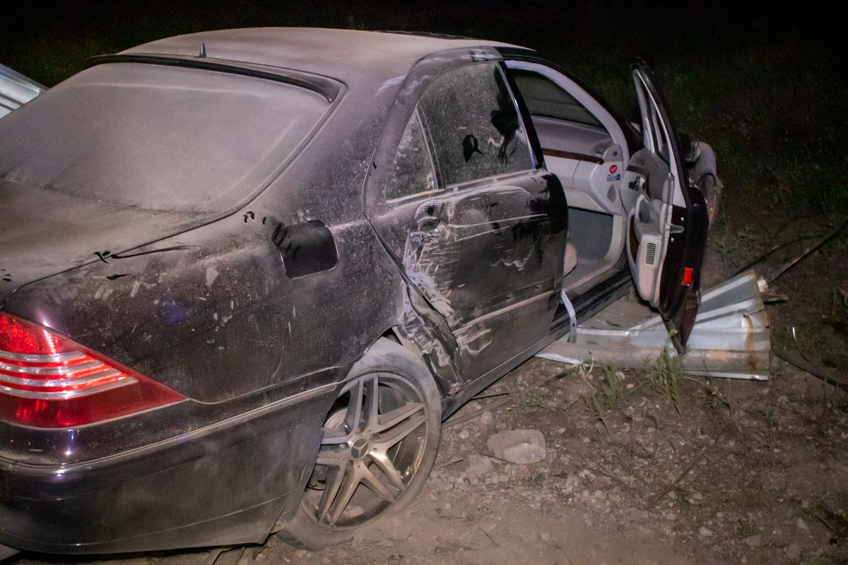 Водитель иномарки сказал, что не справился с управлением Водитель иномарки сказал, что не справился с управлением