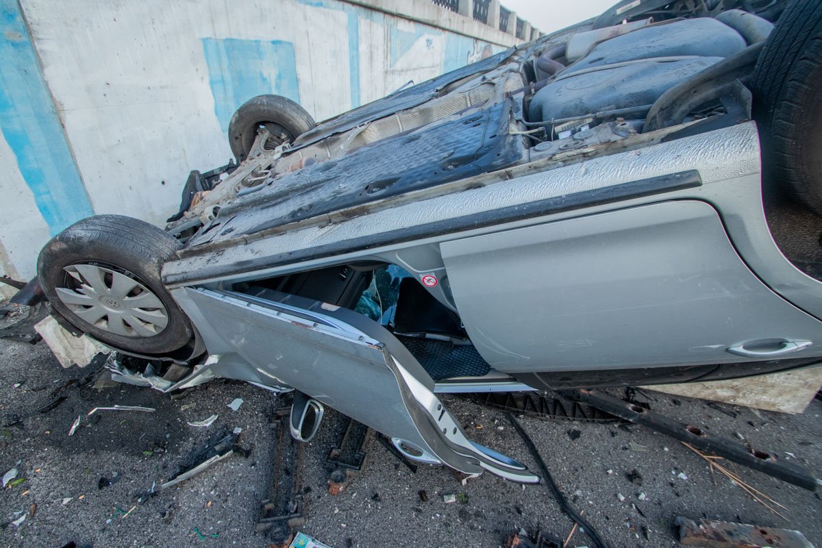 Вероятно, автомобиль ехал на большой скорости 