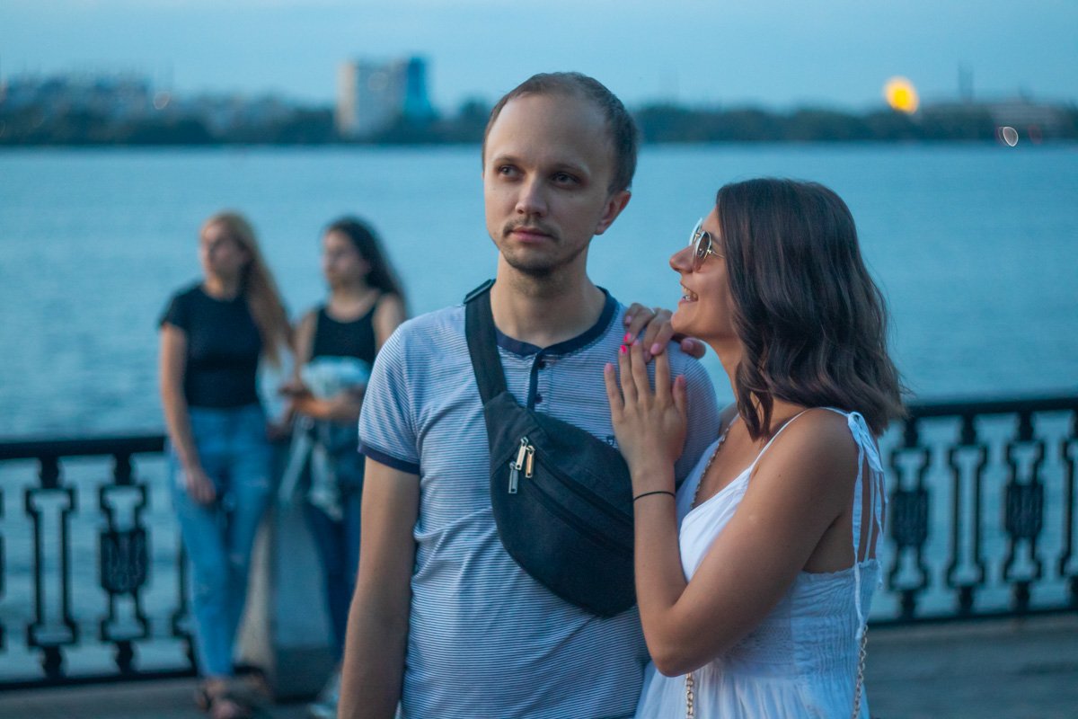 -Милый, давай еще немного здесь побудем -Милый, давай еще немного здесь побудем