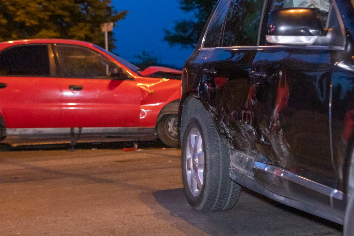 Пострадавшего водителя забрала скорая