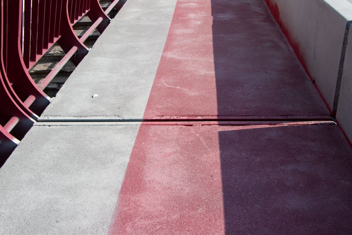 Держитесь за поручни Держитесь за поручни