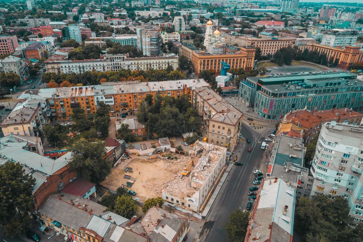 В самом центре города В самом центре города