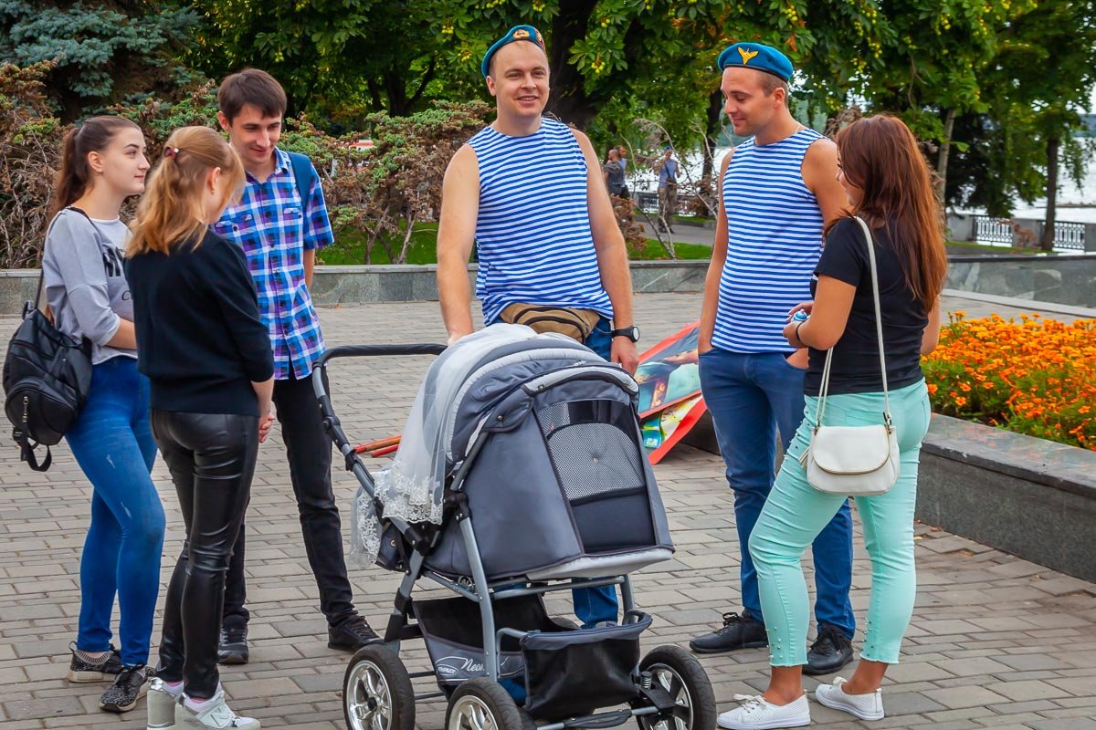 Без алкоголя и матерной брани, в кругу семьи 