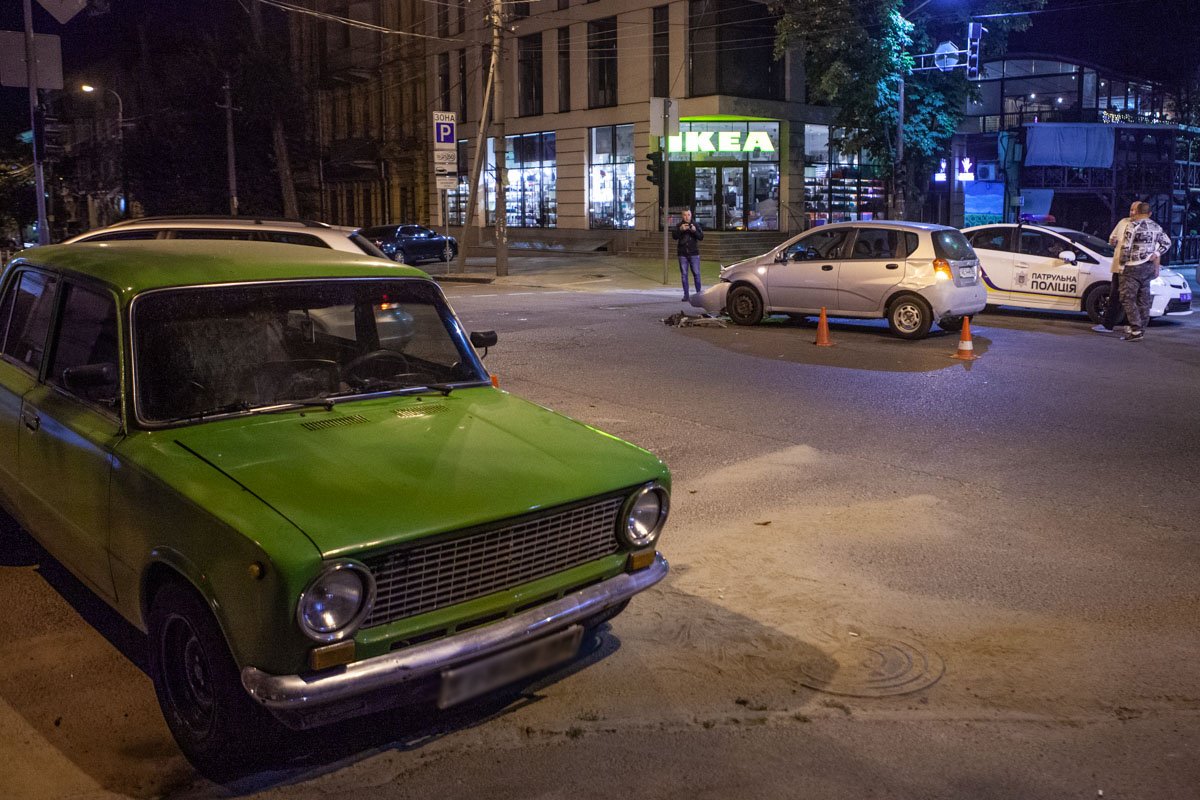 Авария случилась примерно в 23:45 Авария случилась примерно в 23:45