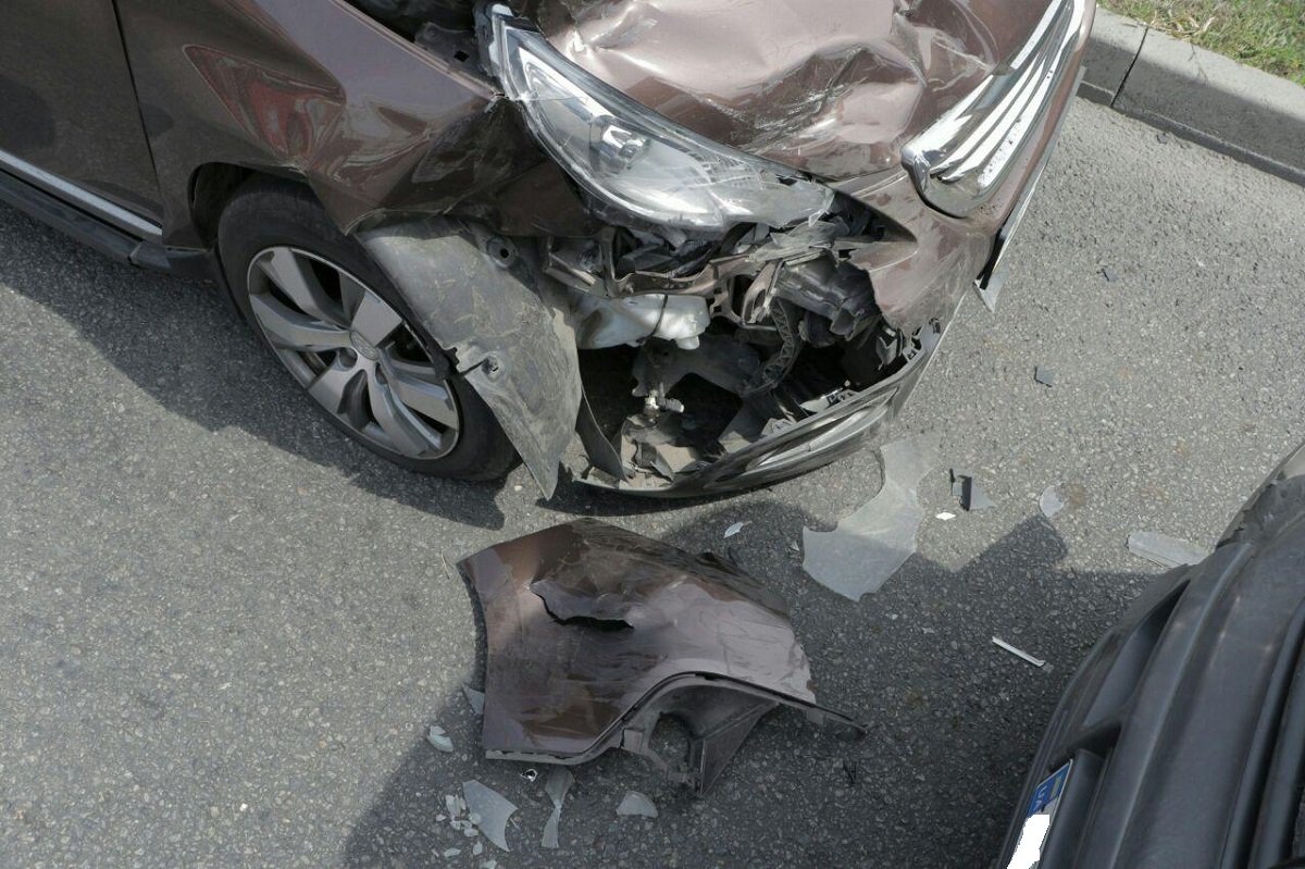 Повреждения Peugeot Повреждения Peugeot