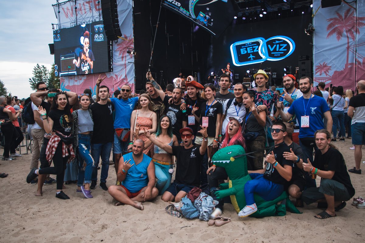 Главное, чтобы потом никому из вас не было друг перед другом стыдно :D