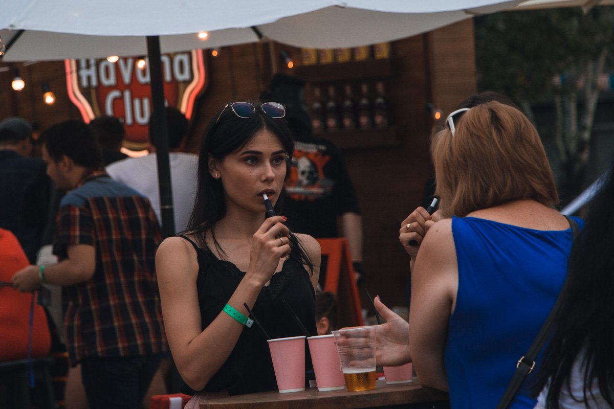 Одна из немногих, у которой черный iqos