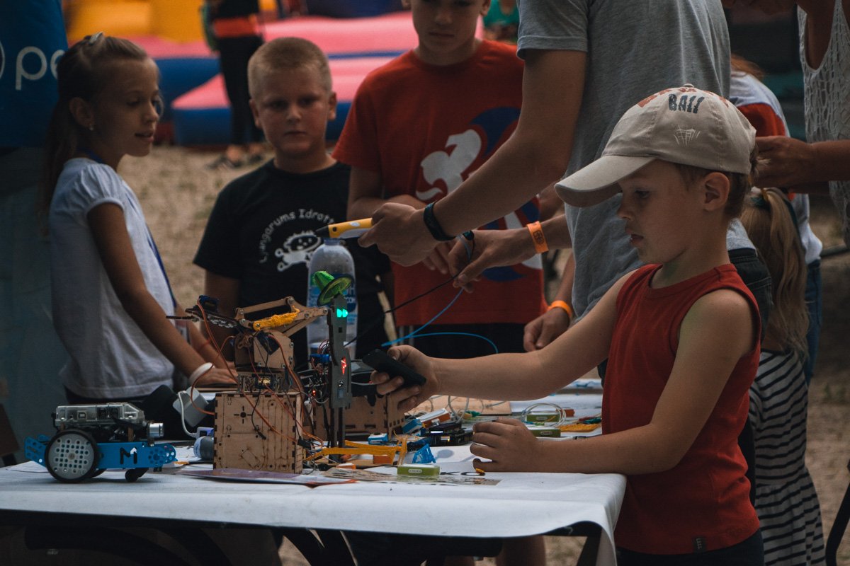 Настало время собирать роботов!