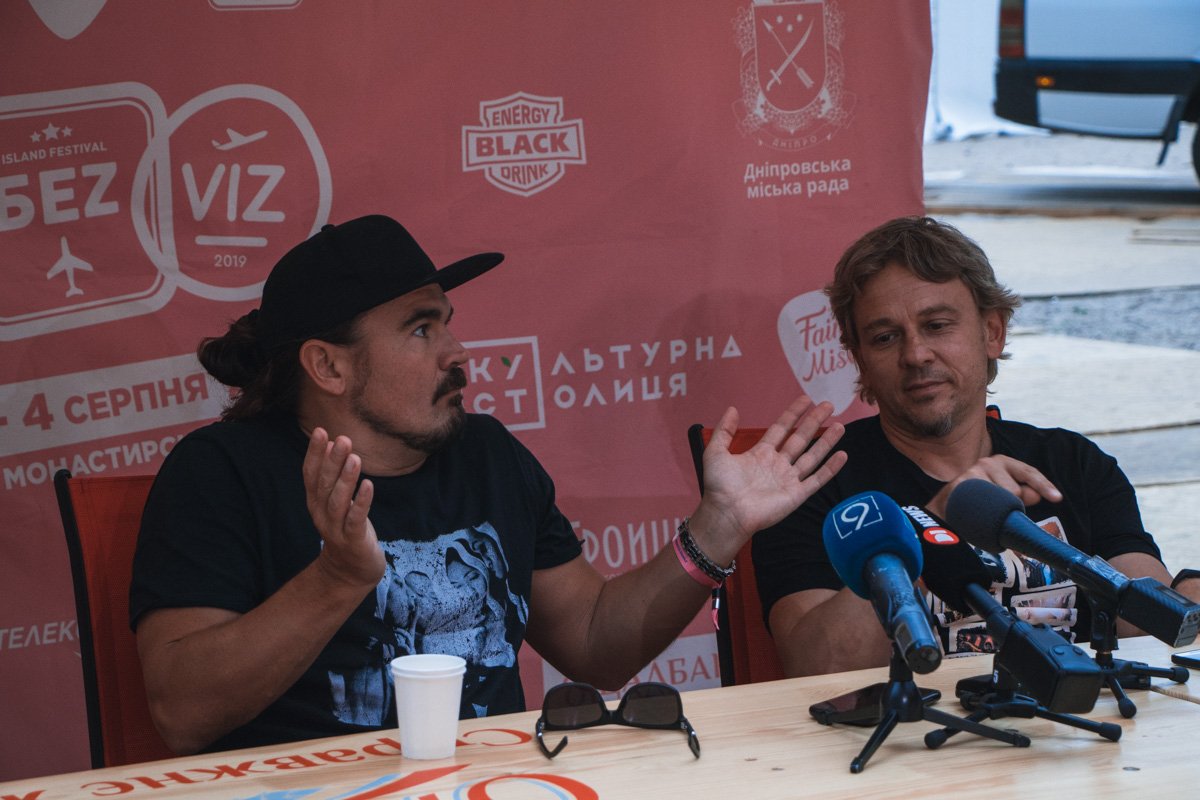 Теперь и нам интересно, что ж там такого спросили