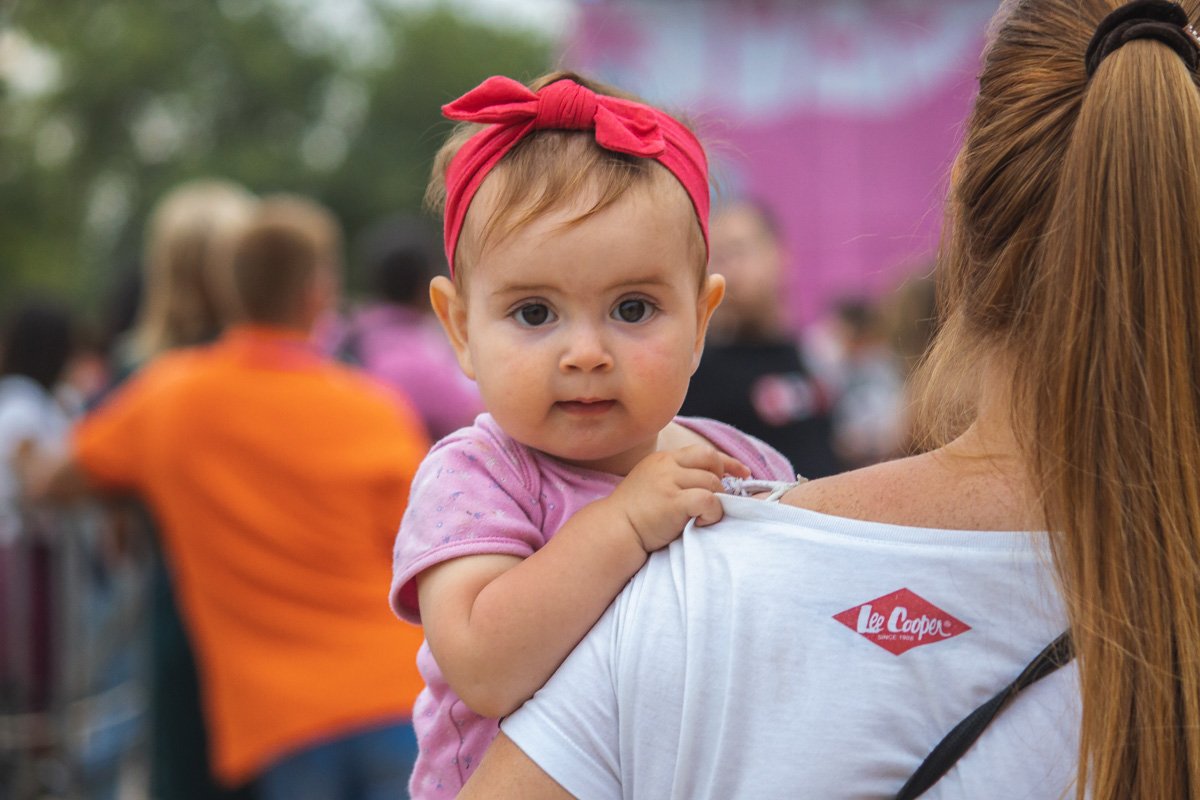 Маленькая тусовщица 