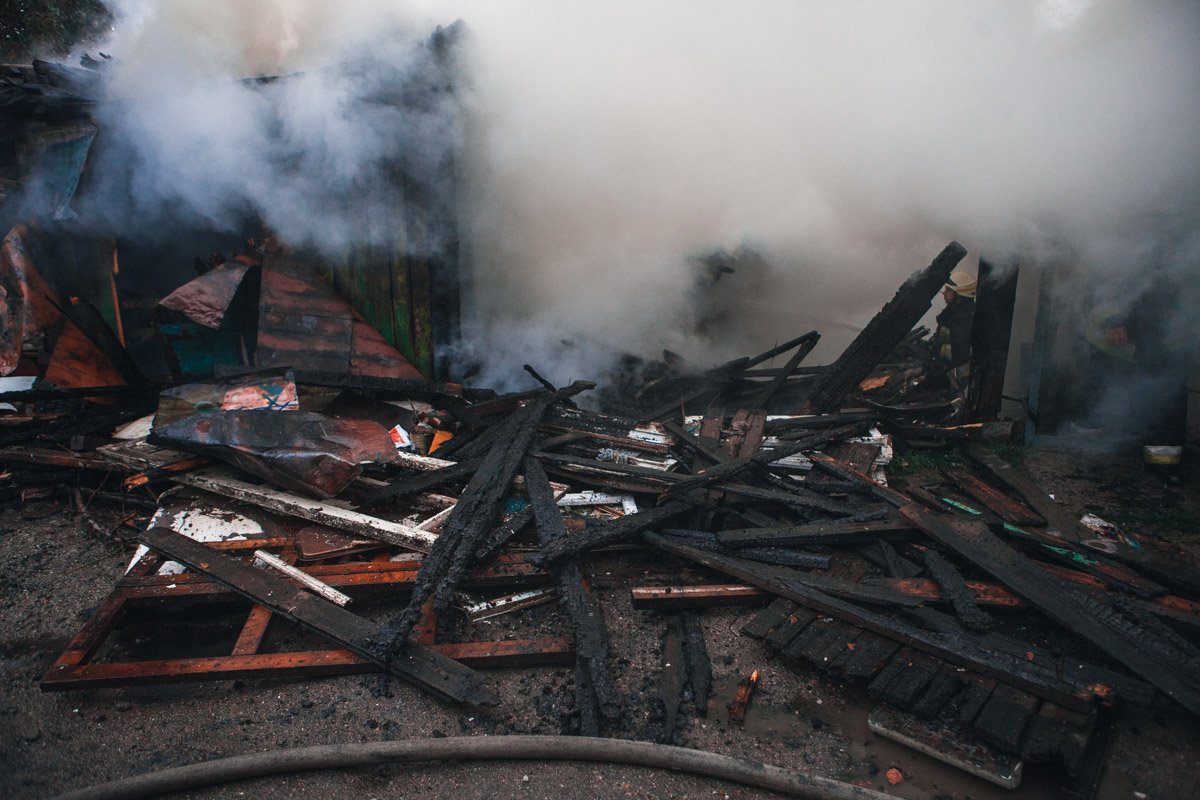 Дым окутал всю улицу