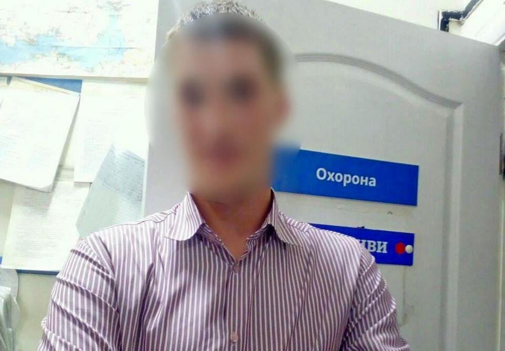 26-летнего «налетчика» задержали охранники 26-летнего «налетчика» задержали охранники