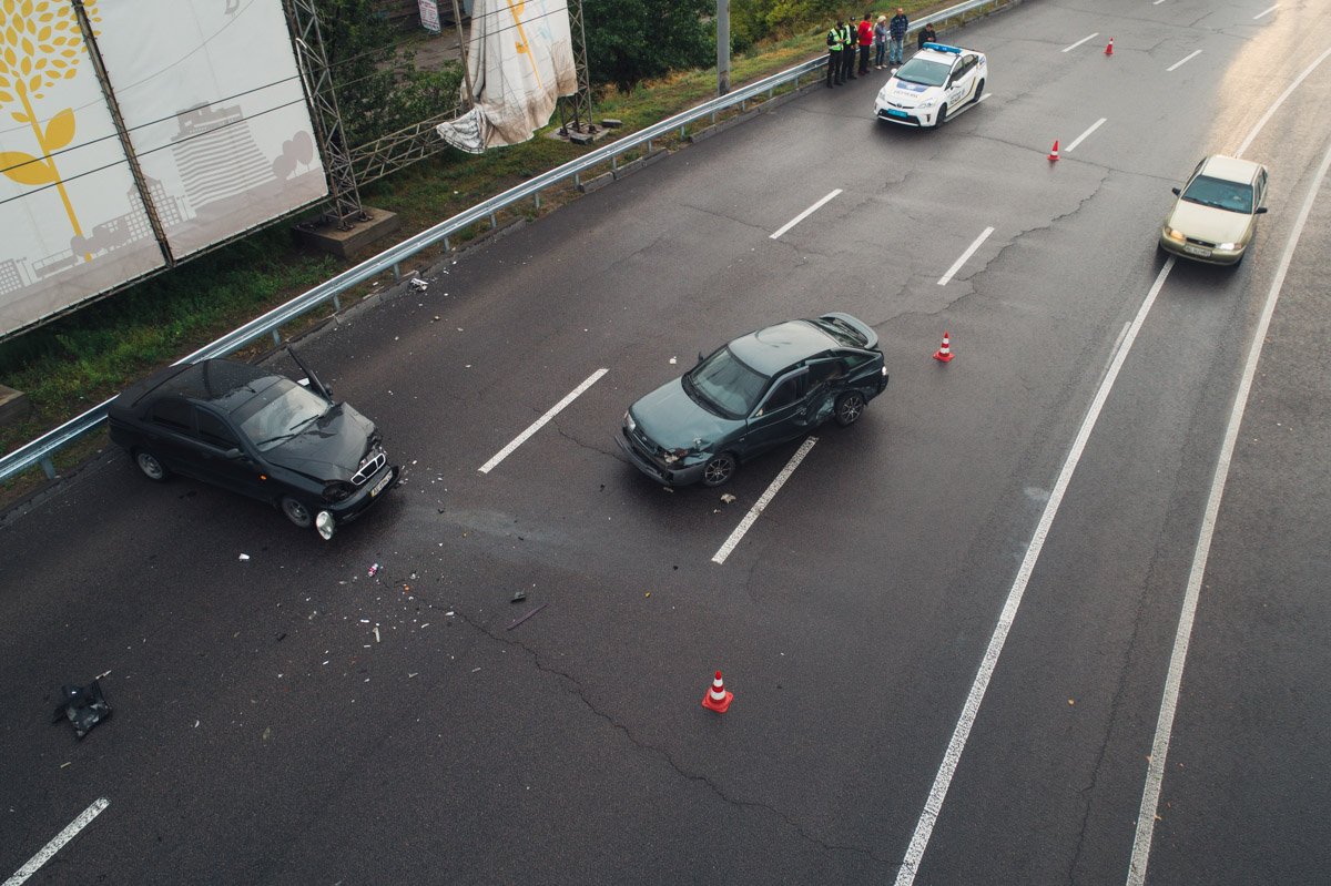 Пострадали два человека - пассажир и водитель ВАЗа