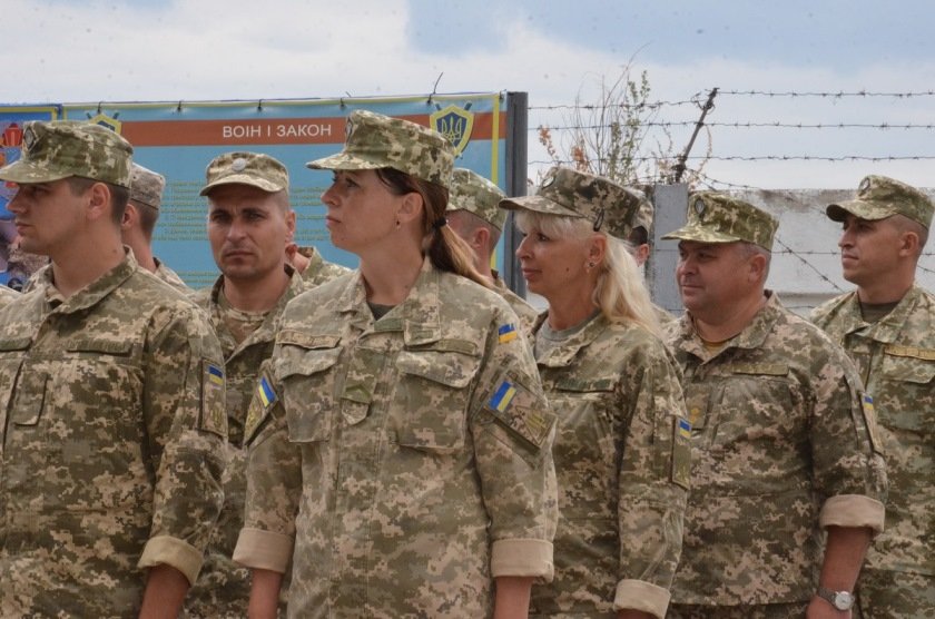 ..немало хрупких женщин ..немало хрупких женщин