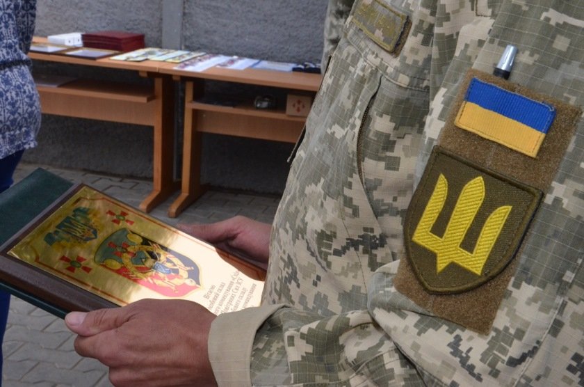 ..охранять от агрессора воздушные границы ..охранять от агрессора воздушные границы