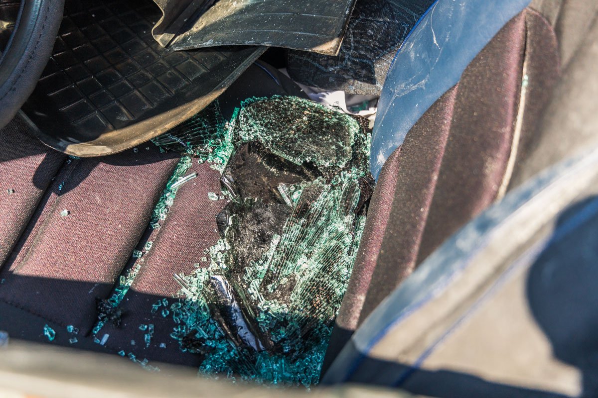 Инспектор ранил руку Инспектор ранил руку