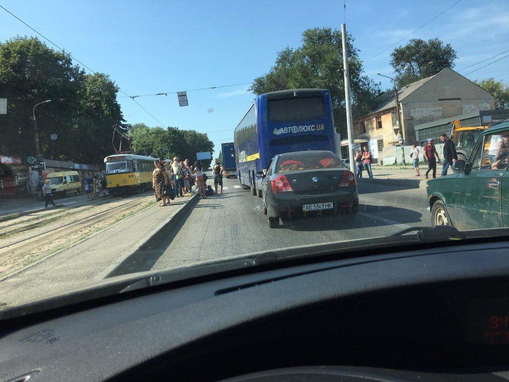 Очевидцы говорят, что мужчину сбили на пешеходном переходе