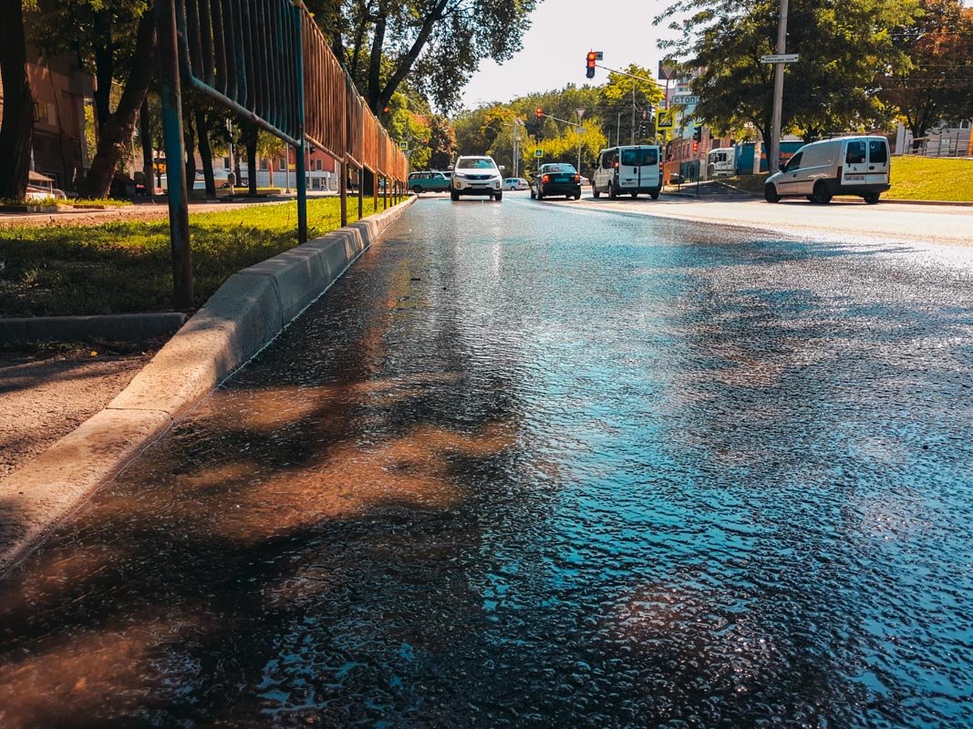 В подвале дома №59 будут проводить аварийно-восстановительные работы над трубами подачи холодной и горячей воды