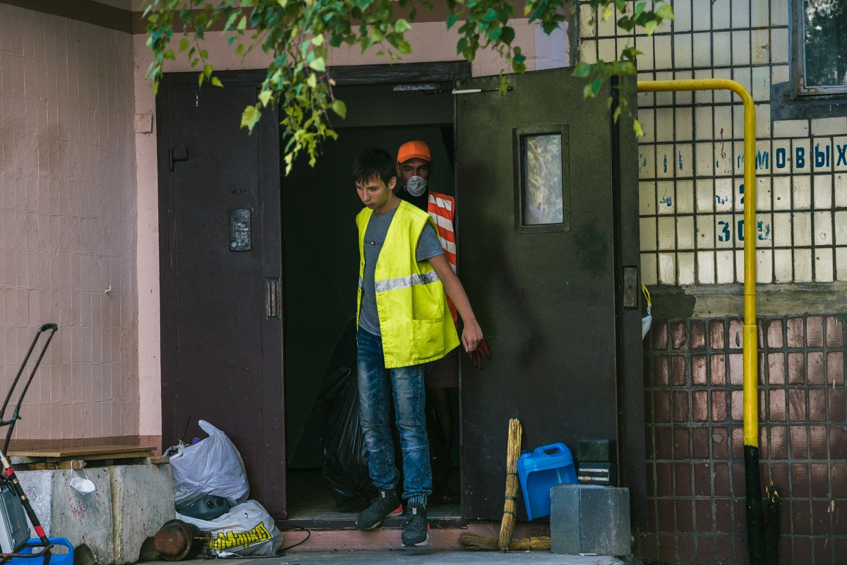 Работать приходилось в масках Работать приходилось в масках