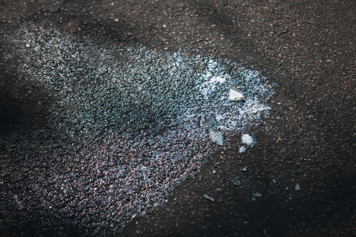 Продукты рассыпались по дороге