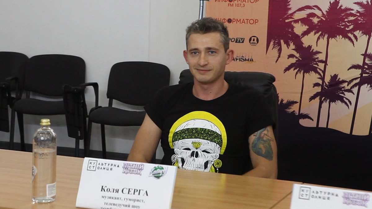 Звездное жюри Кубка «Лиги КавуН» пригласили жителей Днепра на вечернее шоу 1