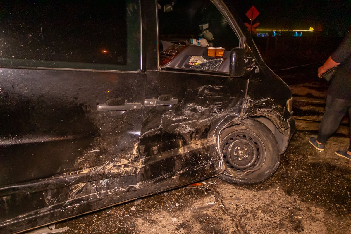 Повреждения Mercedes Повреждения Mercedes