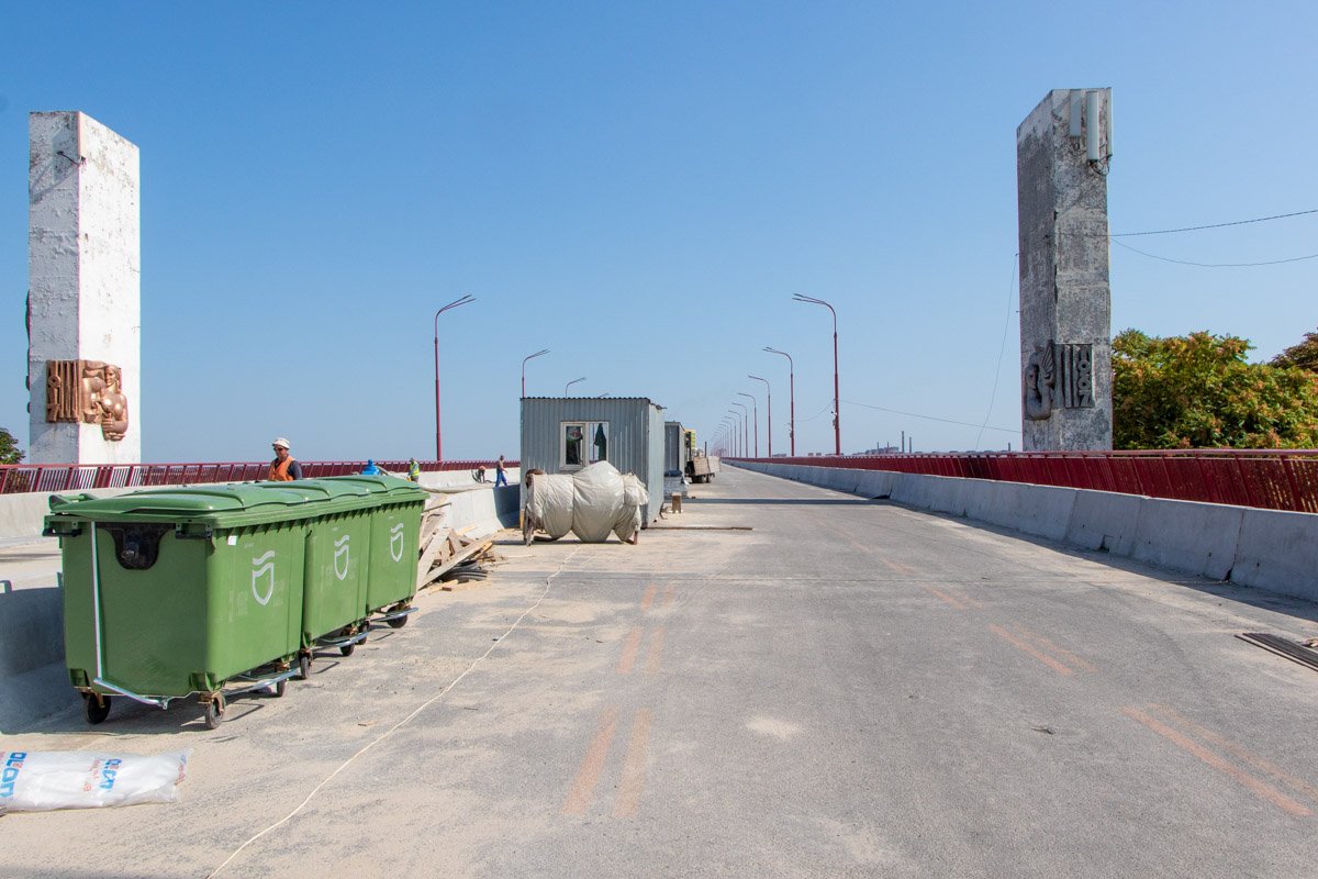 В понедельник мост откроют для пешеходов и велосипедистов В понедельник мост откроют для пешеходов и велосипедистов