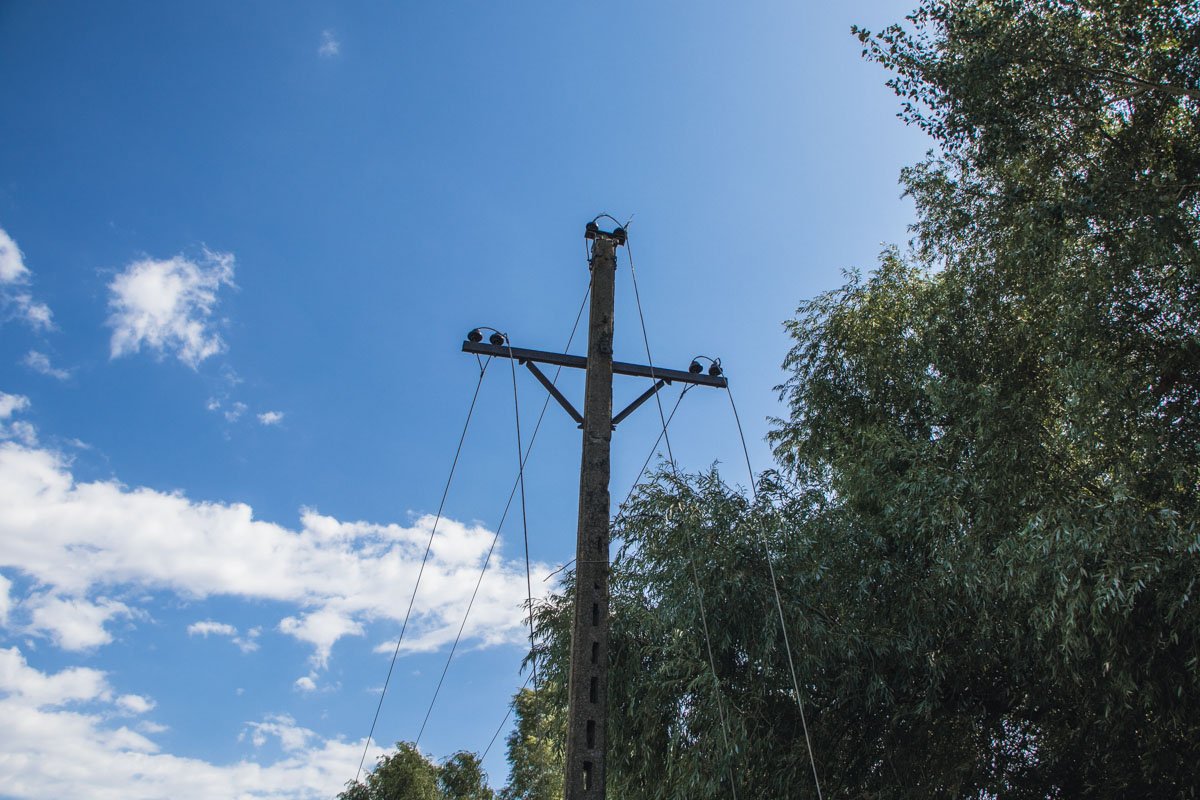 Провода оборвались