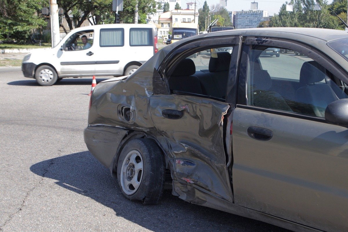 Пострадали женщина с месячным ребенком, которые сидели сзади Пострадали женщина с месячным ребенком, которые сидели сзади