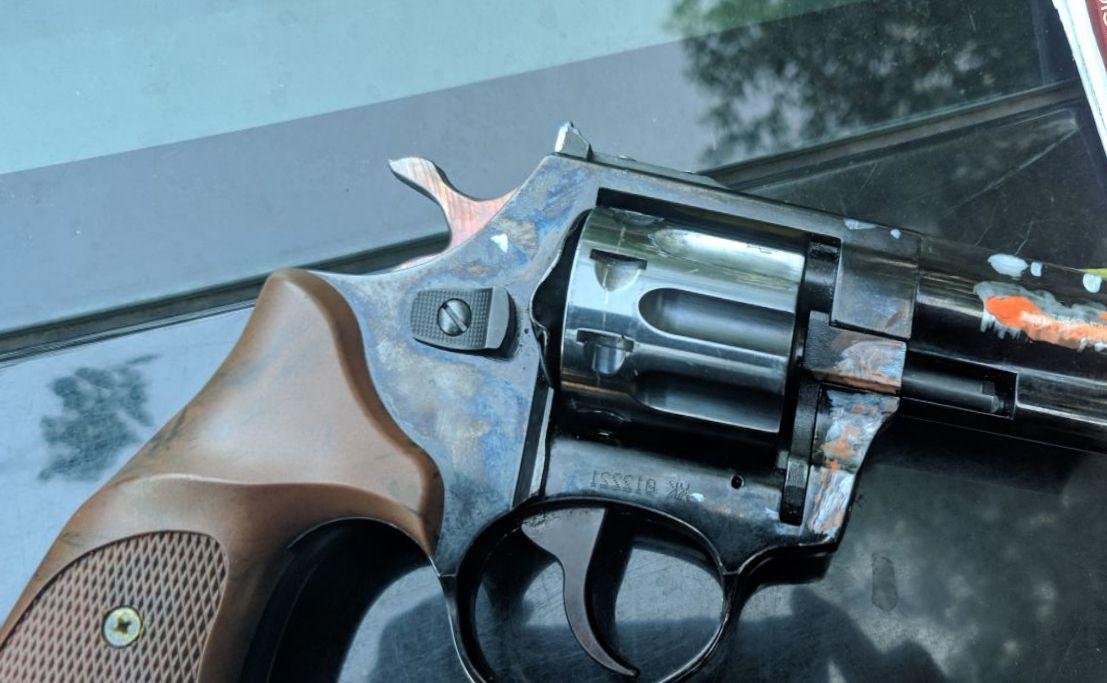 Пистолет, который был у мужчины с собой