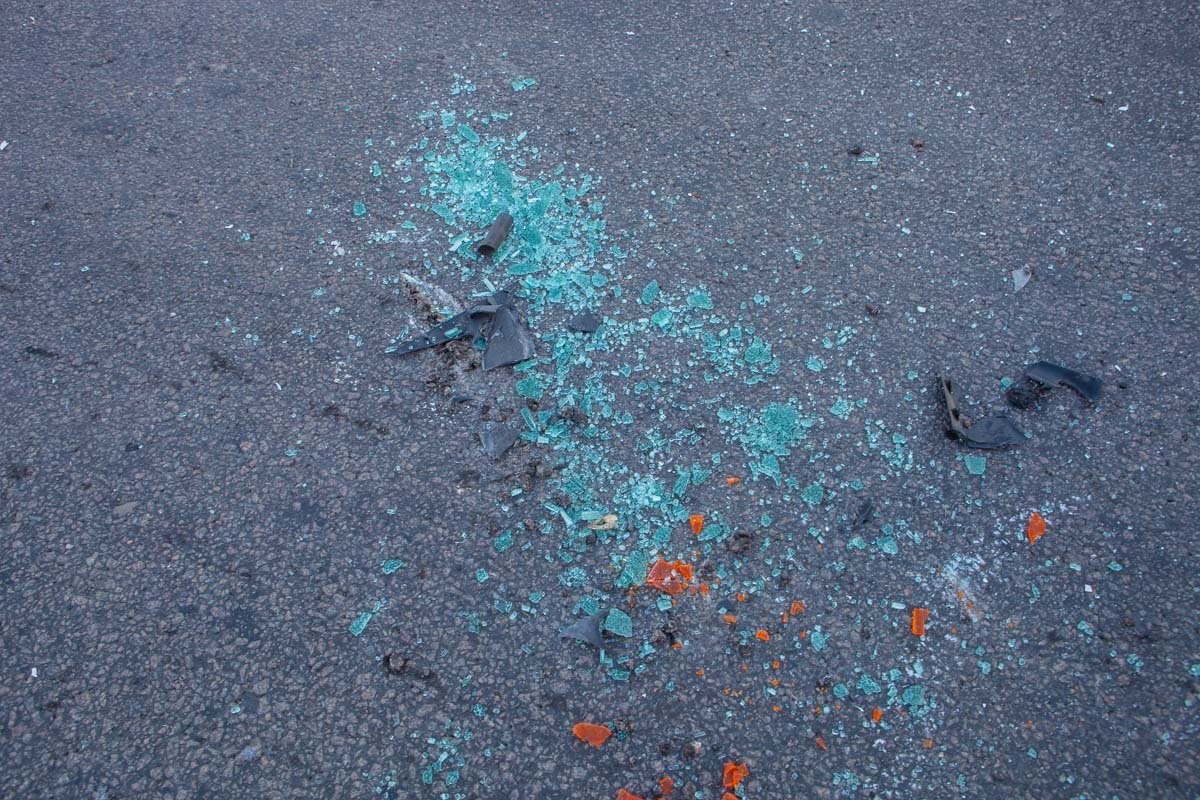 Водитель Sprinter получил тяжелые травмы, его госпитализировали в больницу Мечникова