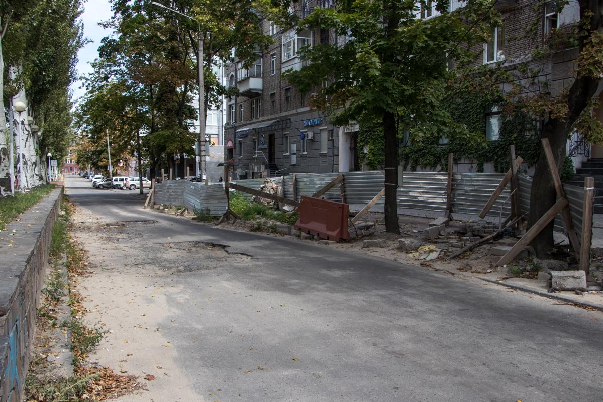 Улицу приведут в порядок тогда, когда закончится строительство метро