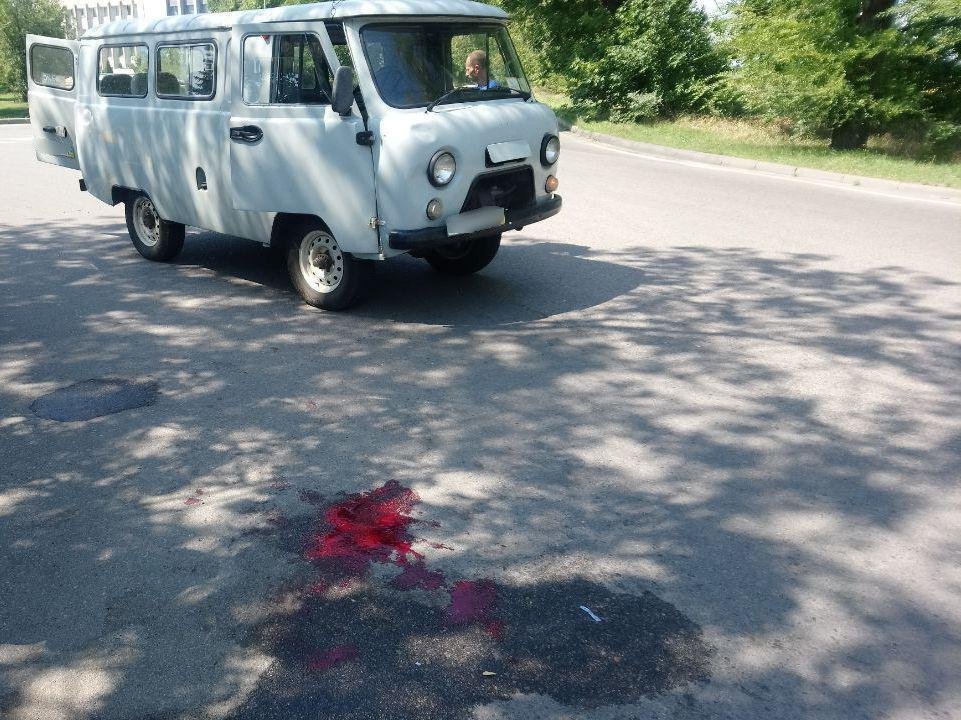 Авария произошла на перекрестке Авиадиспетчерской с круговым движением