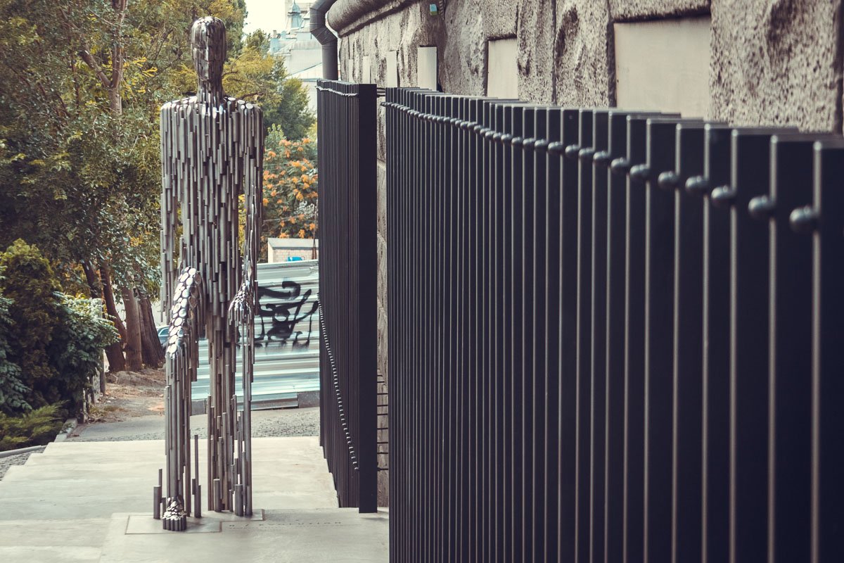 Днепр таит прекрасное Днепр таит прекрасное