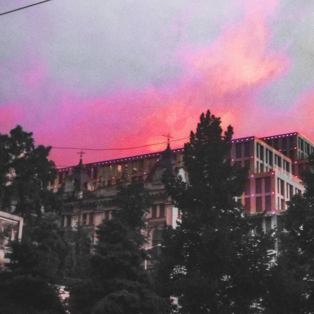 Наш день сгорает в ночь. Фото: ann_mos_