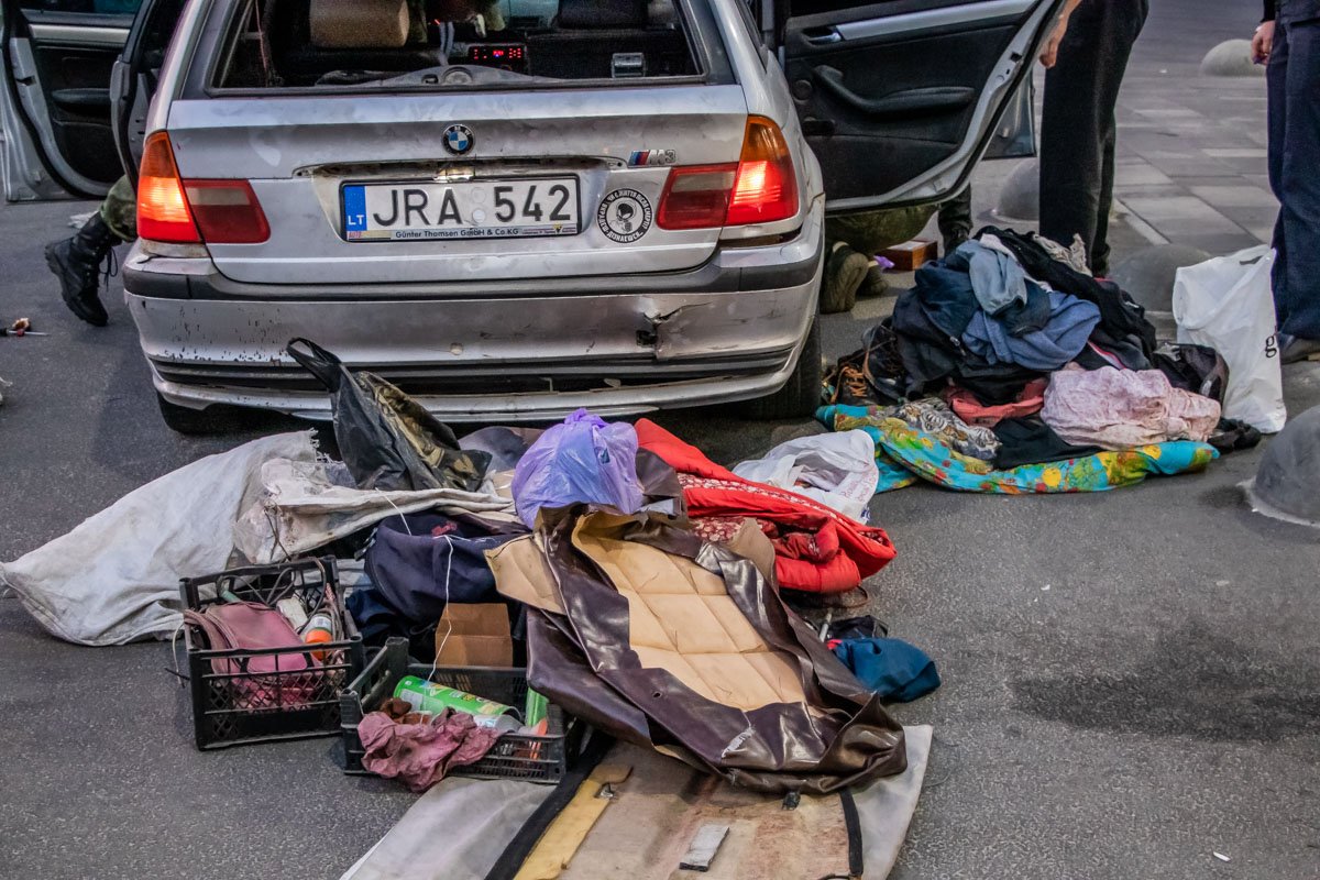 Под водительским сиденьем водитель BMW возил РГД-5 Под водительским сиденьем водитель BMW возил РГД-5
