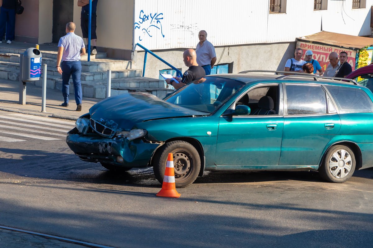 Проездной один ряд по Святослава Храброго