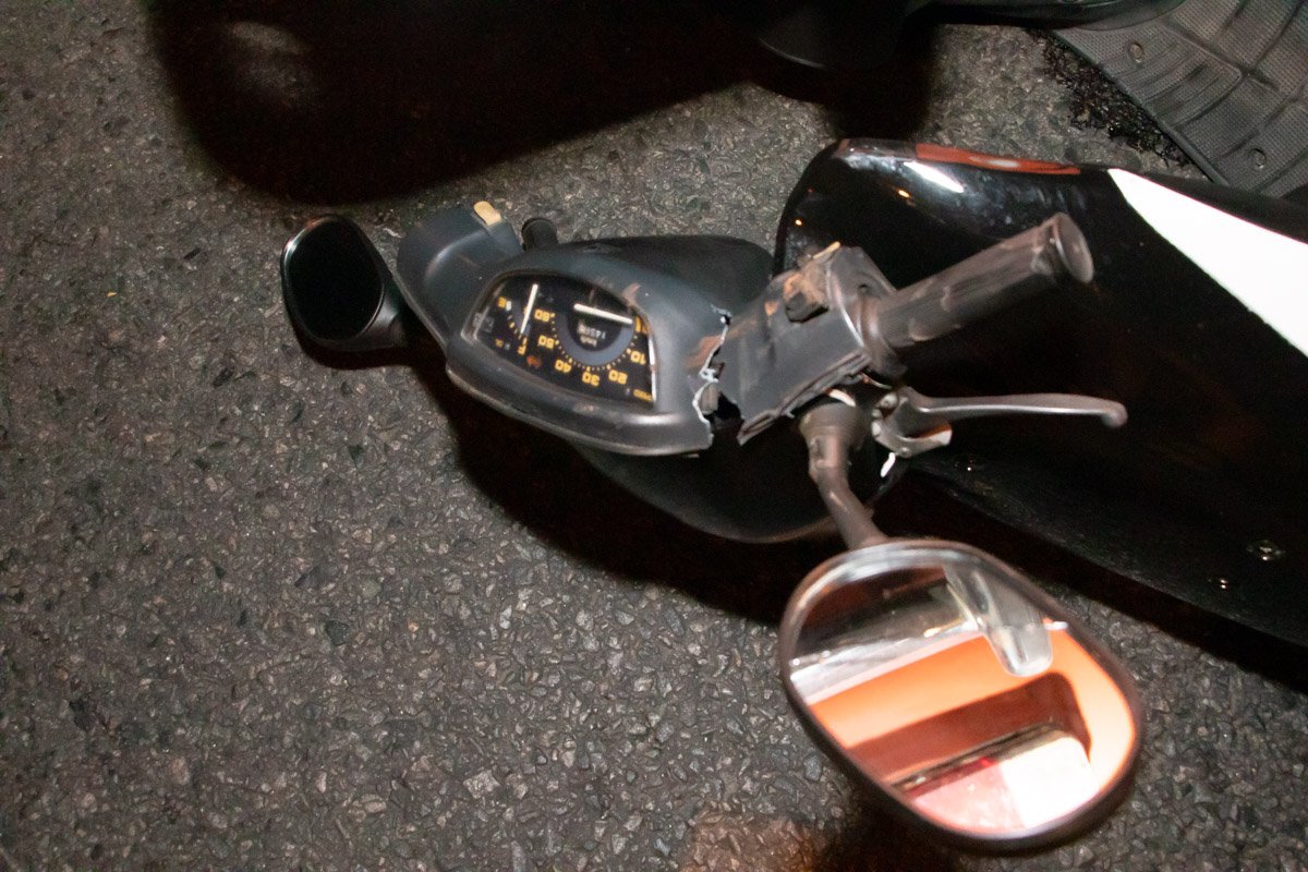 На месте сейчас работает патрульный экипаж На месте сейчас работает патрульный экипаж