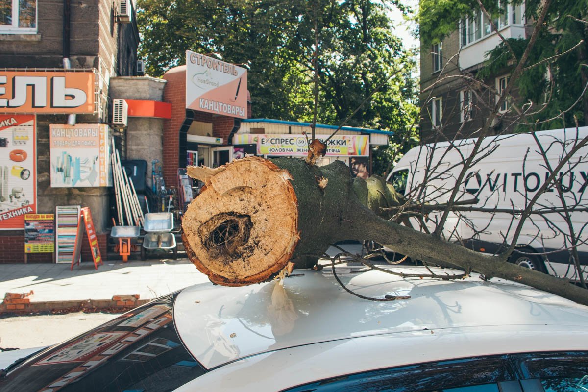 На месте спасатели