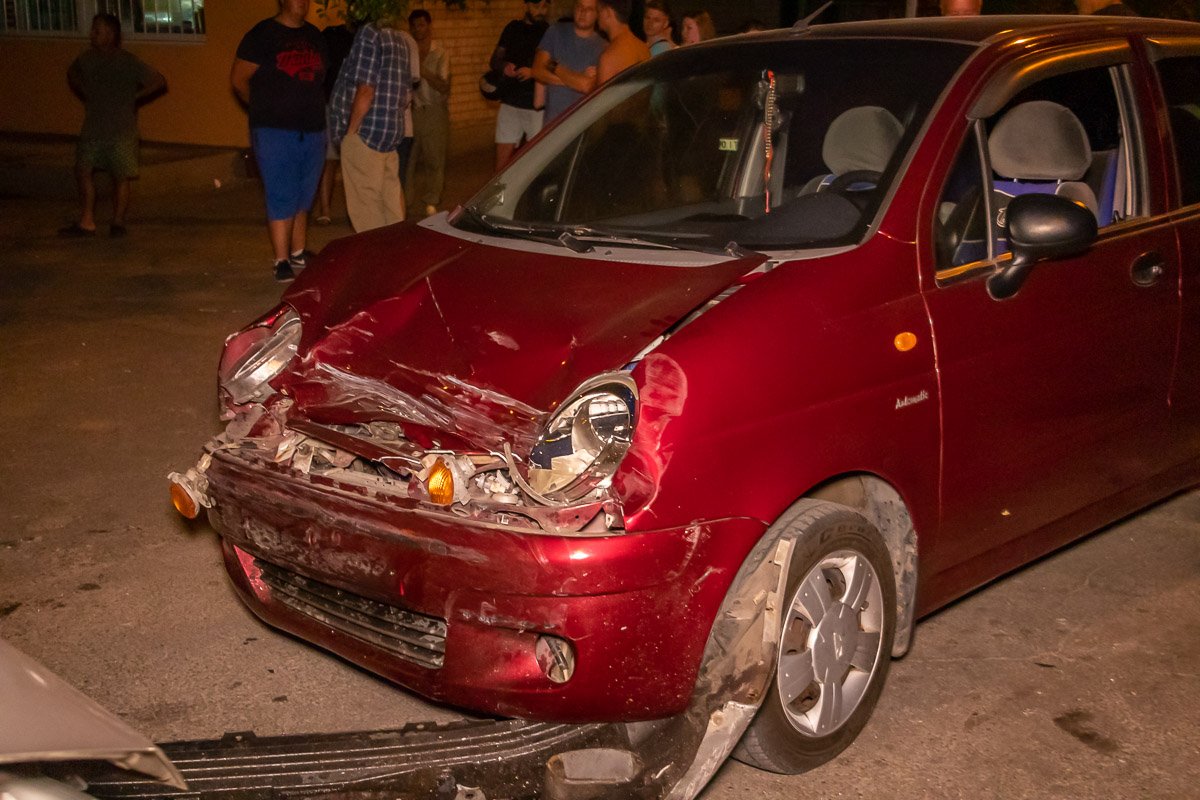 Daewoo Lanos, Toyota Fortuner и Daewoo Matiz - участники аварии Daewoo Lanos, Toyota Fortuner и Daewoo Matiz - участники аварии