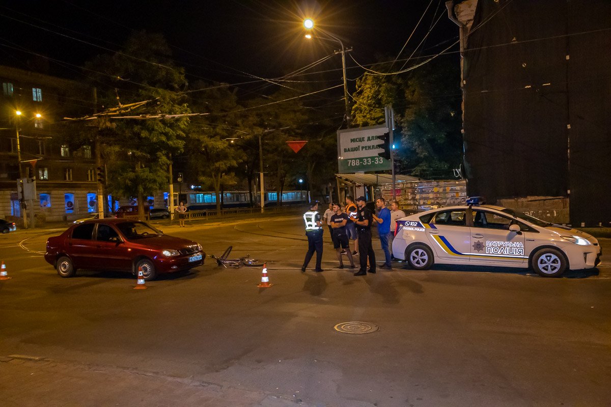 Водителя двухколесного госпитализировали Водителя двухколесного госпитализировали