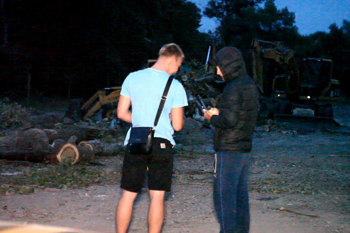 Когда на градуснике +32, а ты в пуховике, чтобы мама потом не узнала на фотках