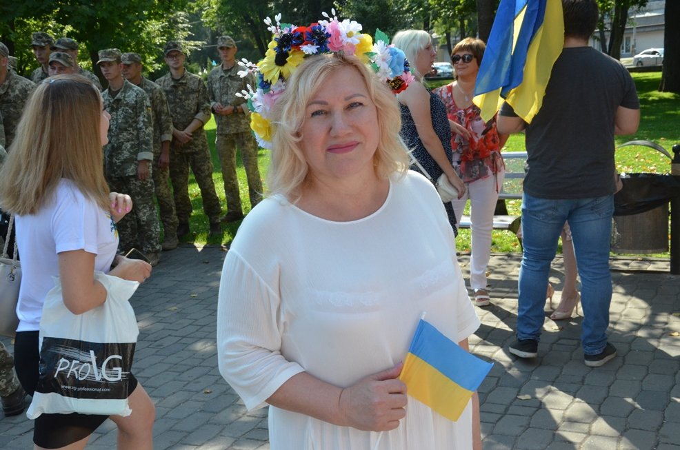 В Днепре торжественно подняли Флаг Украины 17
