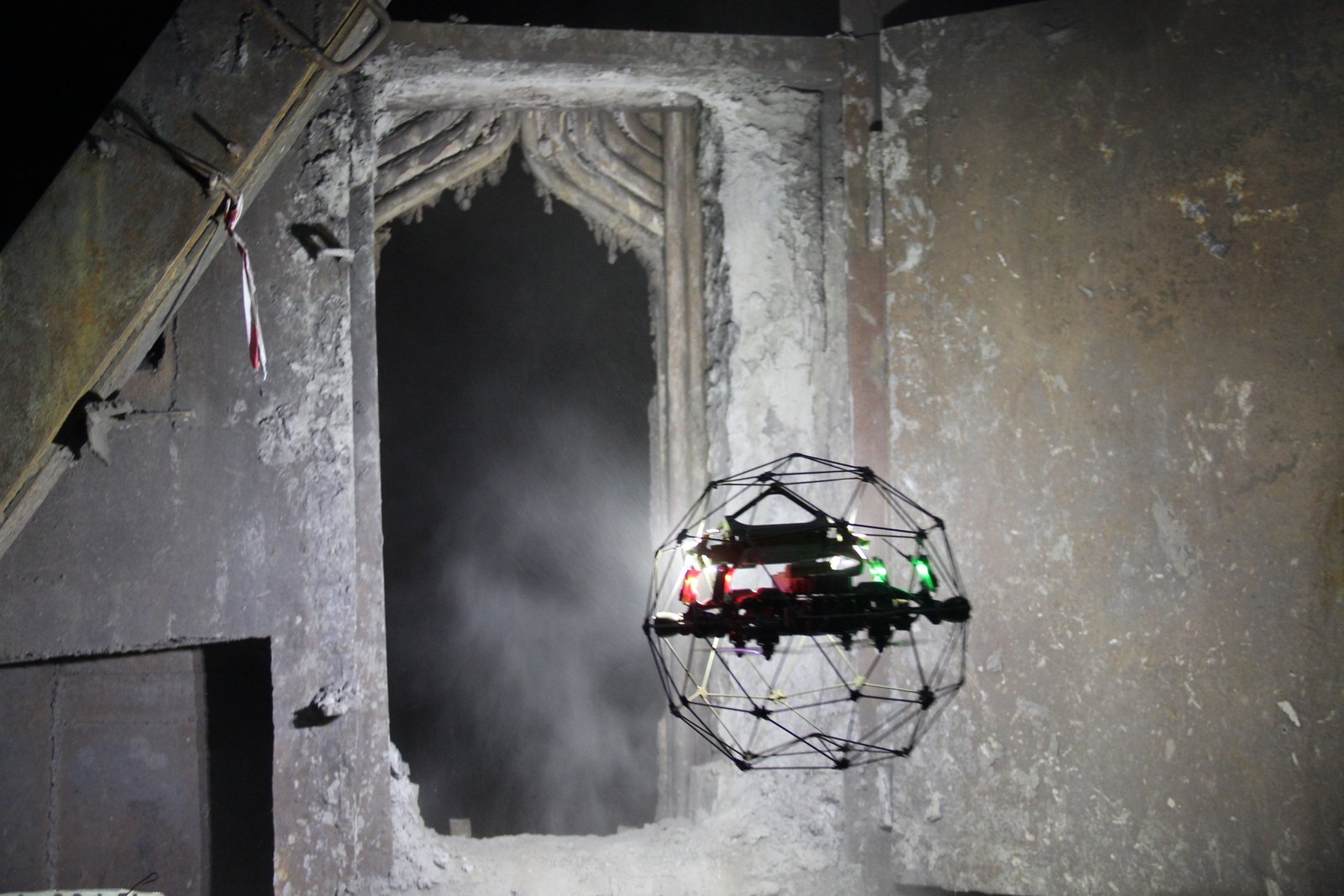 Беспилотники проинспектировали состояние оборудования ДТЭК Приднепровской ТЭС 4