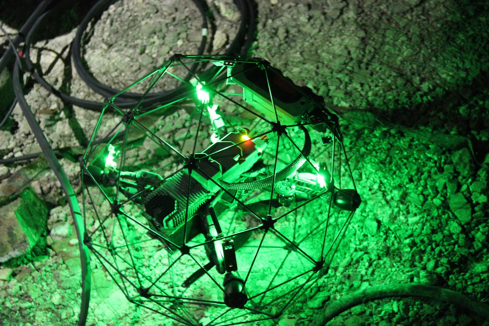 Беспилотники проинспектировали состояние оборудования ДТЭК Приднепровской ТЭС 6